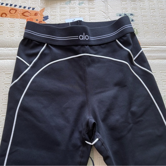ALO Yoga Set Black - Picture 6 of 8
